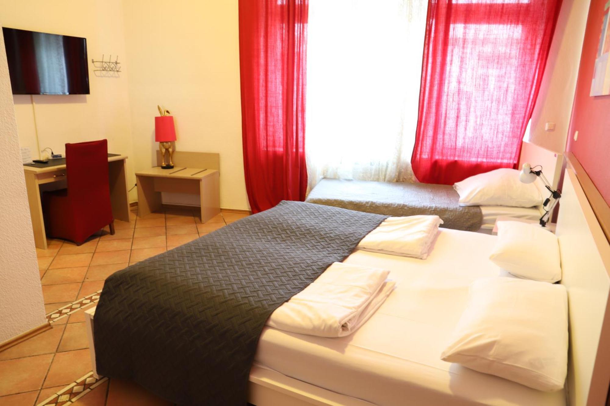 Hotel Aurelia Frankfurt am Main Ngoại thất bức ảnh